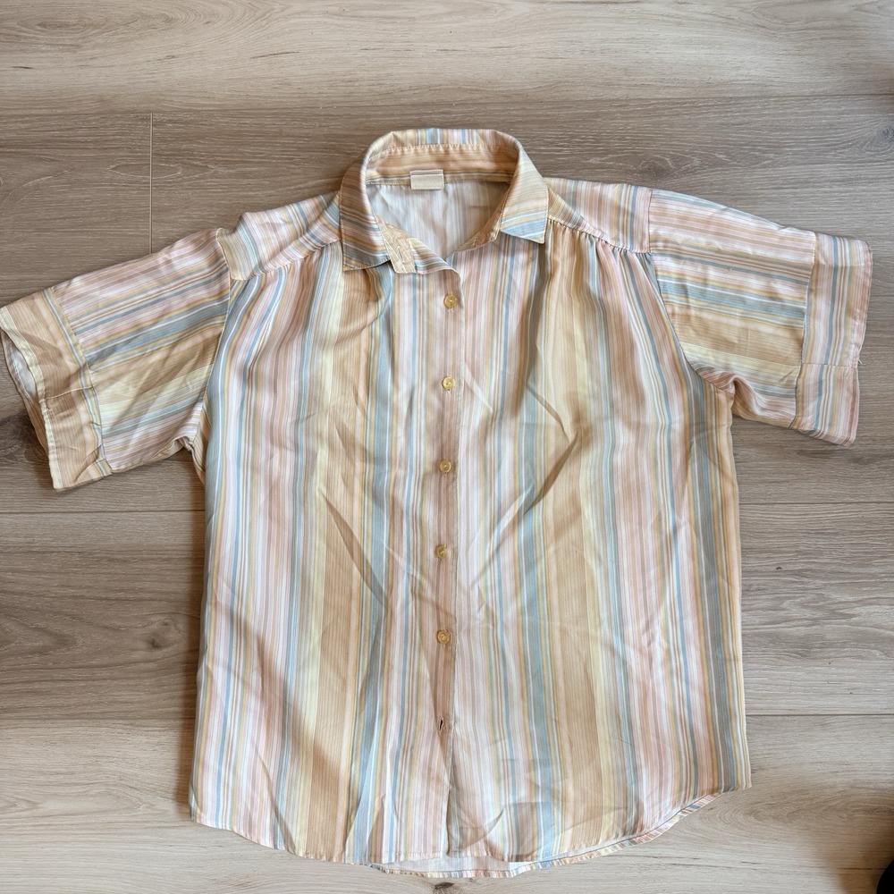 White Stag Vintage Women's Pastel Granny blouse